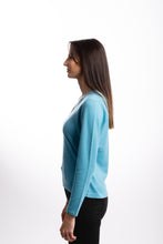 Laden Sie das Bild in den Galerie-Viewer, V-Pullover