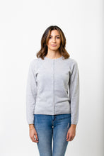 Laden Sie das Bild in den Galerie-Viewer, Rundhals Cardigan