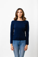 Laden Sie das Bild in den Galerie-Viewer, Rundhals Pullover