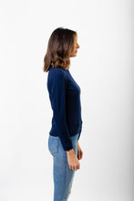Laden Sie das Bild in den Galerie-Viewer, Rundhals Pullover