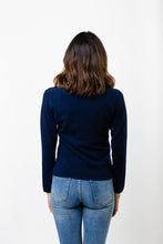 Laden Sie das Bild in den Galerie-Viewer, Rundhals Pullover