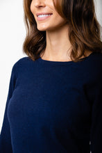 Laden Sie das Bild in den Galerie-Viewer, Rundhals Pullover