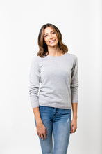 Laden Sie das Bild in den Galerie-Viewer, Rundhals Pullover