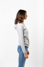 Laden Sie das Bild in den Galerie-Viewer, Hoodie