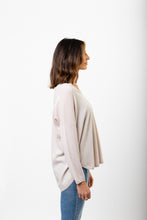 Laden Sie das Bild in den Galerie-Viewer, V-Pullover Oversize