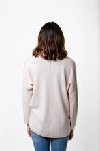 Laden Sie das Bild in den Galerie-Viewer, V-Pullover Oversize