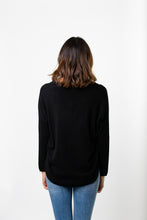 Laden Sie das Bild in den Galerie-Viewer, V-Pullover Oversize