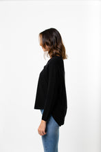 Laden Sie das Bild in den Galerie-Viewer, V-Pullover Oversize