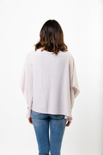 Laden Sie das Bild in den Galerie-Viewer, Poncho