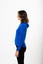 Laden Sie das Bild in den Galerie-Viewer, Hoodie