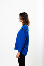 Laden Sie das Bild in den Galerie-Viewer, V-Pullover Oversize