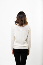 Laden Sie das Bild in den Galerie-Viewer, Zopfmuster Pullover