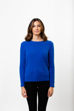 Laden Sie das Bild in den Galerie-Viewer, Zopfmuster Pullover