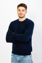 Laden Sie das Bild in den Galerie-Viewer, Rundhals Pullover