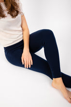 Laden Sie das Bild in den Galerie-Viewer, Cashmere Leggings