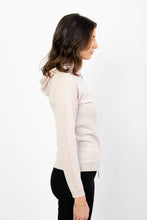 Laden Sie das Bild in den Galerie-Viewer, Hoodie