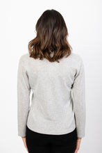 Laden Sie das Bild in den Galerie-Viewer, V-Pullover