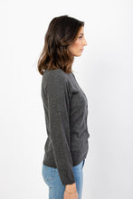 Laden Sie das Bild in den Galerie-Viewer, Rundhals Cardigan
