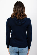 Laden Sie das Bild in den Galerie-Viewer, Hoodie