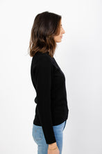 Laden Sie das Bild in den Galerie-Viewer, V-Pullover