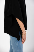 Laden Sie das Bild in den Galerie-Viewer, Poncho