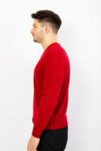 Laden Sie das Bild in den Galerie-Viewer, V-Pullover