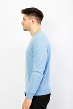 Laden Sie das Bild in den Galerie-Viewer, V-Pullover
