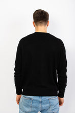 Laden Sie das Bild in den Galerie-Viewer, V-Pullover