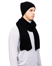 Load image into Gallery viewer, Ribbed long knitted scarf
