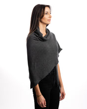 Laden Sie das Bild in den Galerie-Viewer, Dreieckstuch
