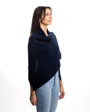 Laden Sie das Bild in den Galerie-Viewer, Dreieckstuch
